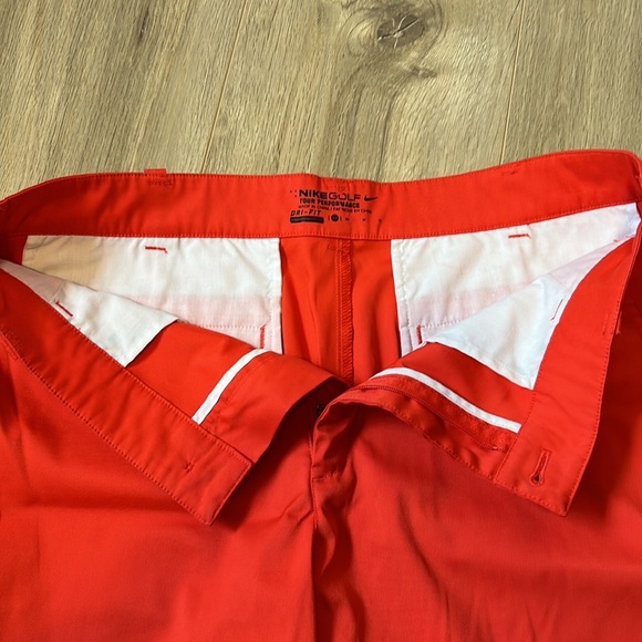 Men’s Nike Golf Shorts - Picture 2 of 4